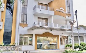Howard Johnson By Wyndham Barranquilla Versalles